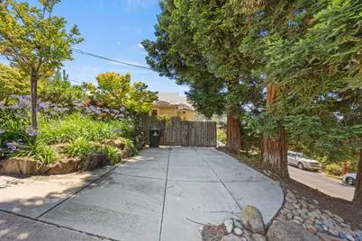 2295 S Crest Avenue, Martinez, CA 94553 - Photo 38