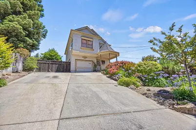 2295 S Crest Avenue, Martinez, CA 94553 - Photo 40