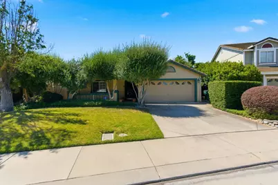 442 Hummingbird Drive, Lodi, CA 95240 - Photo 2