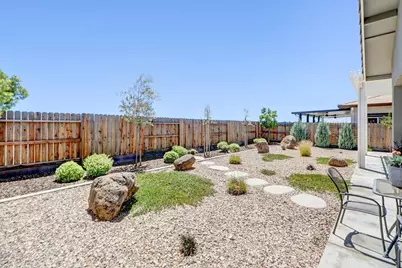 9230 Stillwagon Street, Elk Grove, CA 95624 - Photo 38