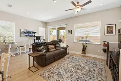 9230 Stillwagon Street, Elk Grove, CA 95624 - Photo 14