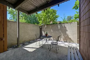 724 Woodside Ln E, Sacramento, CA 95825 - Photo 22