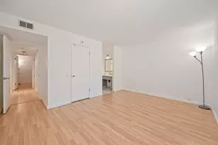 724 Woodside Ln E, Sacramento, CA 95825 - Photo 12