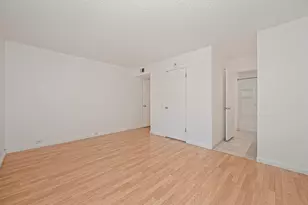 724 Woodside Ln E, Sacramento, CA 95825 - Photo 14