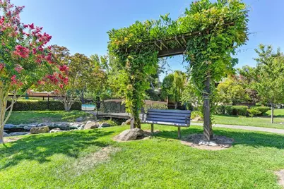 724 Woodside Lane East #6, Sacramento, CA 95825 - Photo 34
