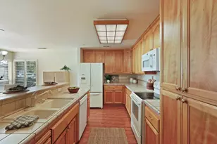 748 Young Ct, Galt, CA 95632 - Photo 8