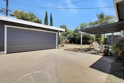 6025 34th Avenue, Sacramento, CA 95824 - Photo 18
