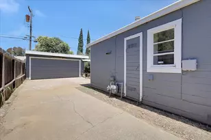 6025 34th Ave, Sacramento, CA 95824 - Photo 16