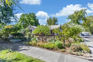 1600 51st St, Sacramento, CA 95819 - Photo 2