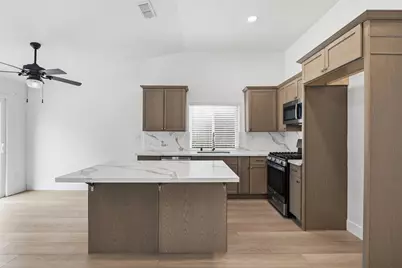 7737 Antelope Hills Dr, Antelope, CA 95843 - Photo 12