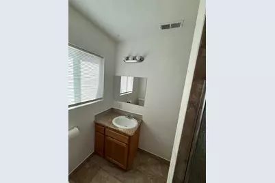 501 Rotan Avenue, Madera, CA 93637 - Photo 8