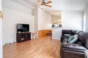 1089 La Mesa St, Escalon, CA 95320 - Photo 2