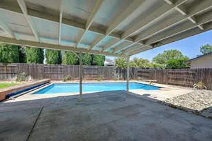 9241 Linda Rio Dr, Sacramento, CA 95826 - Photo 52