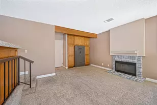 9241 Linda Rio Dr, Sacramento, CA 95826 - Photo 30