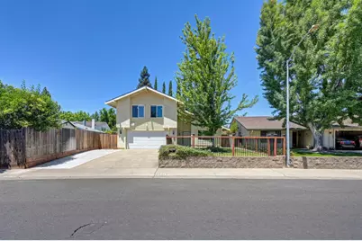 9241 Linda Rio Drive, Sacramento, CA 95826 - Photo 6