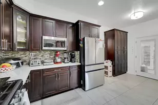 8401 Carriage Oaks Way, Antelope, CA 95843 - Photo 12