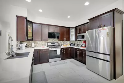 8401 Carriage Oaks Way, Antelope, CA 95843 - Photo 10