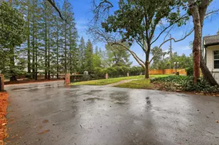 894 Larch Ln, Sacramento, CA 95864 - Photo 6