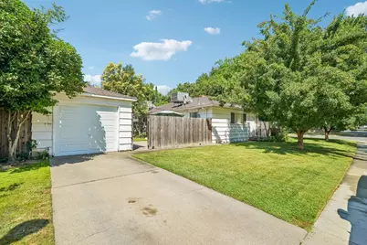 430 Lovella Way, Sacramento, CA 95819 - Photo 26