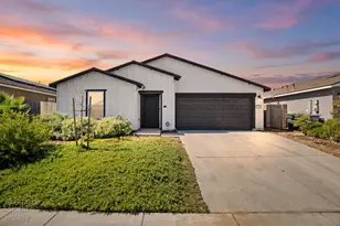 254 Grand Cyn Ct, Merced, CA 95341 - Photo 2