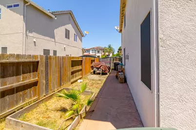 3724 Macadamia Lane, Ceres, CA 95307 - Photo 34