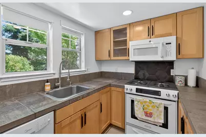 9161 Grove Street, Elk Grove, CA 95624 - Photo 16