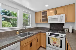9161 Grove St, Elk Grove, CA 95624 - Photo 16