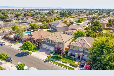 211 Las Palmas Street, Los Banos, CA 93635 - Photo 6