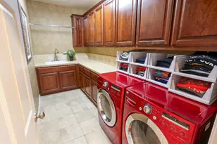211 Las Palmas St, Los Banos, CA 93635 - Photo 20