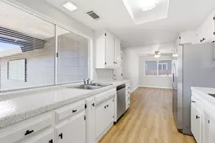 7436 Golden Oak Wy, Sacramento, CA 95831 - Photo 12