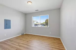 7436 Golden Oak Wy, Sacramento, CA 95831 - Photo 26