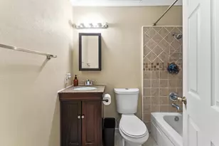 9000 El Cajon Way, Sacramento, CA 95826 - Photo 18