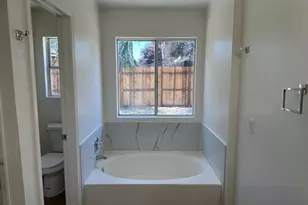 1376 Venice Cir, Stockton, CA 95206 - Photo 18