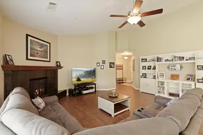 962 Stampede Trail, Galt, CA 95632 - Photo 6