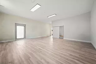 3300 27th Ave, Sacramento, CA 95820 - Photo 8