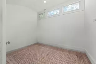 3300 27th Ave, Sacramento, CA 95820 - Photo 12