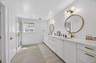 7636 Bridgeview Dr, Sacramento, CA 95831 - Photo 38