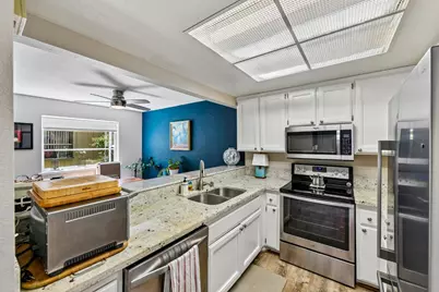 2280 Hurley Way #48, Sacramento, CA 95825 - Photo 14