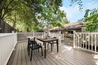 7859 Casa Bella Way, Citrus Heights, CA 95610 - Photo 28