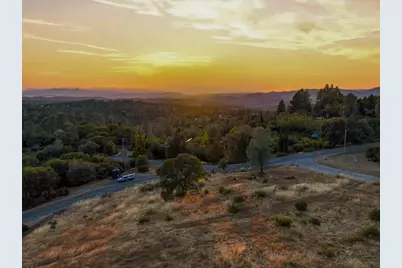 10306 Canyon Creek Lane, Penn Valley, CA 95946 - Photo 8