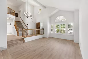 8904 Royal Gate Way, Elk Grove, CA 95624 - Photo 6