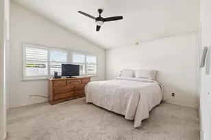 8904 Royal Gate Way, Elk Grove, CA 95624 - Photo 36