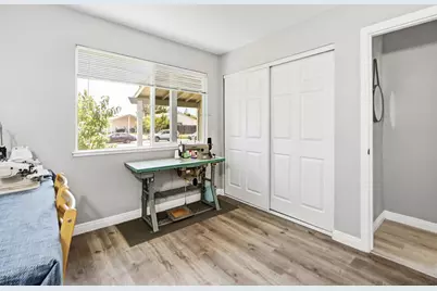 3529 Lindenwood Way, Sacramento, CA 95826 - Photo 22