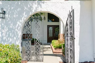 8323 Newbridge Way, Citrus Heights, CA 95610 - Photo 2