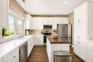 3717 Havenhurst Ct, Modesto, CA 95355 - Photo 10