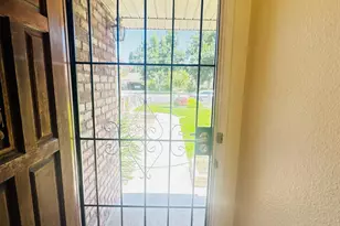 1633 Walnut, Escalon, CA 95320 - Photo 8