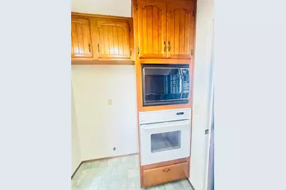 1633 Walnut, Escalon, CA 95320 - Photo 4