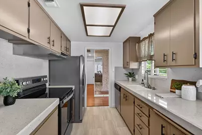 5012 I Parkway, Sacramento, CA 95823 - Photo 6