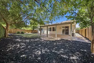 1358 Table Mountain Dr, Plumas Lake, CA 95961 - Photo 22
