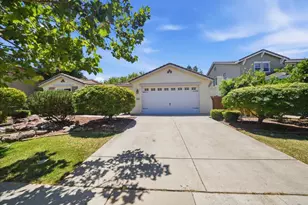 1358 Table Mountain Dr, Plumas Lake, CA 95961 - Photo 2